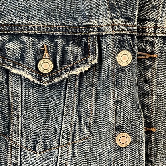 Lucky Brand Tomboy Trucker jean jacket with Sherpa collar (L) - Picture 2 of 3